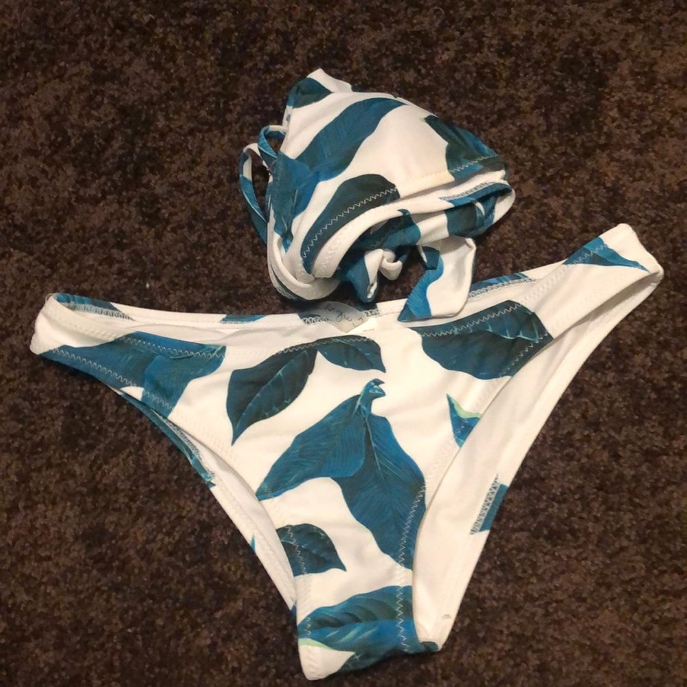 Bathing suit